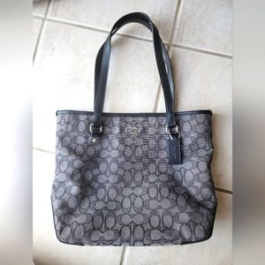 Coach shoulder bag